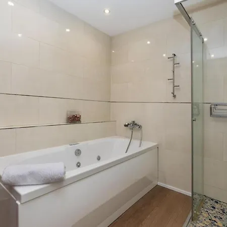 Siki Villa Lloret de Mar